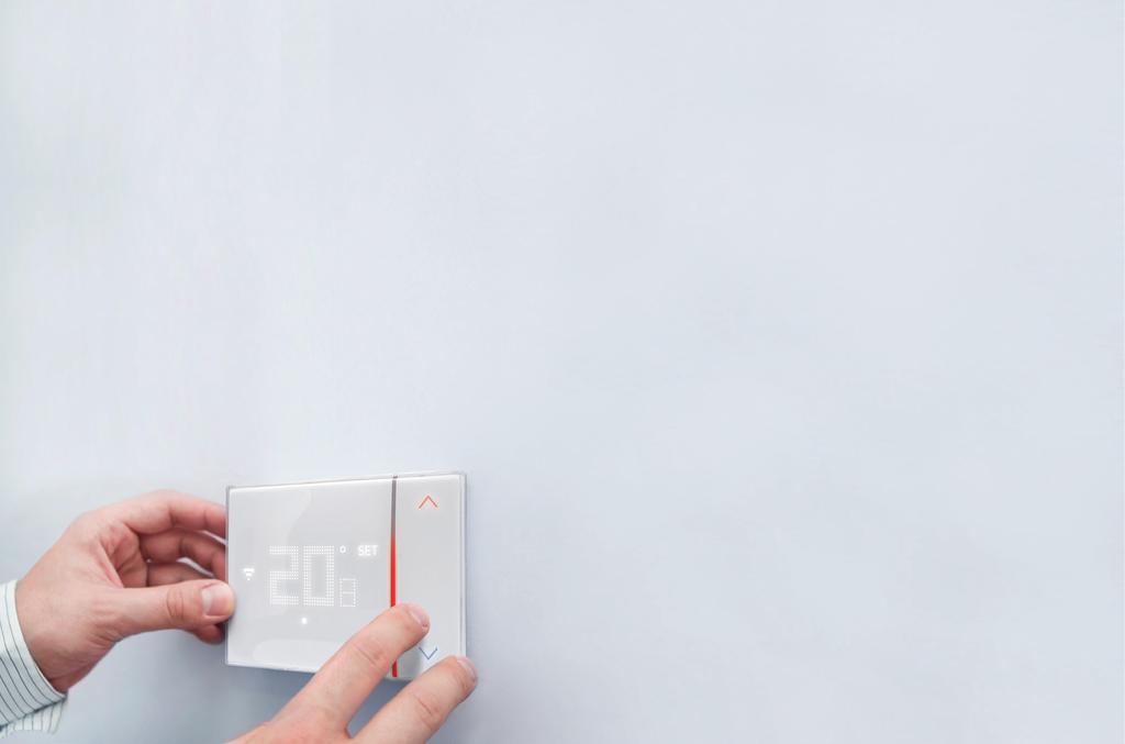 Design: ufficio BTicino - Made in Italy Smarther è un termostato facile da installare anche in sostituzione del precedente termostato.