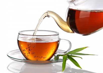 bevanda tè si prepara per infusione a caldo delle foglie.