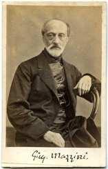 Mazzini Giuseppe nato a Genova 1805 morto a Pisa nel 1872 Nacque da una famiglia facoltosa. Si laureò in legge nel 1827.