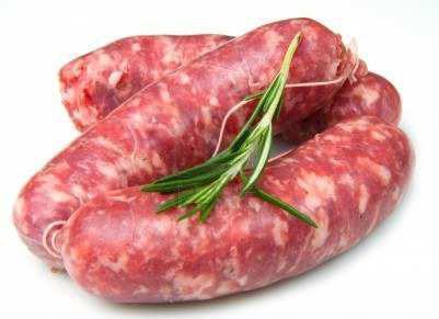 Codice articolo: 880 Peso per pezzo: 1,60 kg Pezzi per cartone: 6 120 giorni SALSICCIA FRESCA ARROTOLATA 1KG SV Insaccato da cucinare lentamente in una buona padella aggiungendo, se si desidera, del