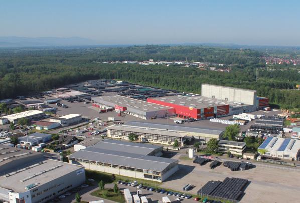 Centro di produzione nei pressi di Strasbourg (Francia) Centro di produzione nei pressi di Friburgo (Germania) GRAF Lo standard della qualità Da oltre 50 anni Otto Graf GmbH offre ai suoi clienti