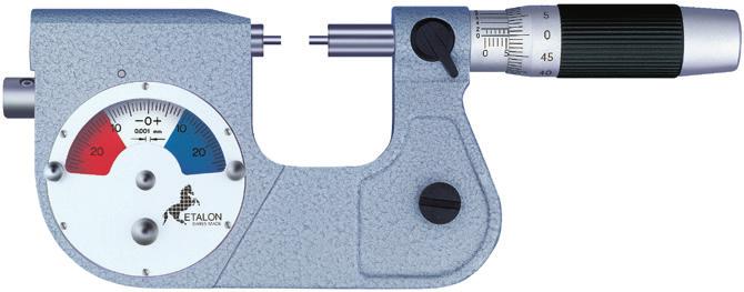 Regolazione micrometrica del comparatore tramite rotazione del quadrante. Indicatori di tolleranza regolabili.