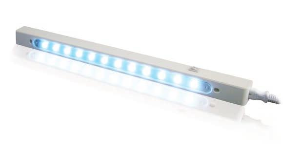 SERIE CLG-L POSIZIONAMENTO SEMPLICE Staffe di fi ssaggio metalliche per orientare la lampada RISPARMIO ENERGETICO Lunga durata e bassi consumi grazie alla tecnologia a LED Sistema di codifica per