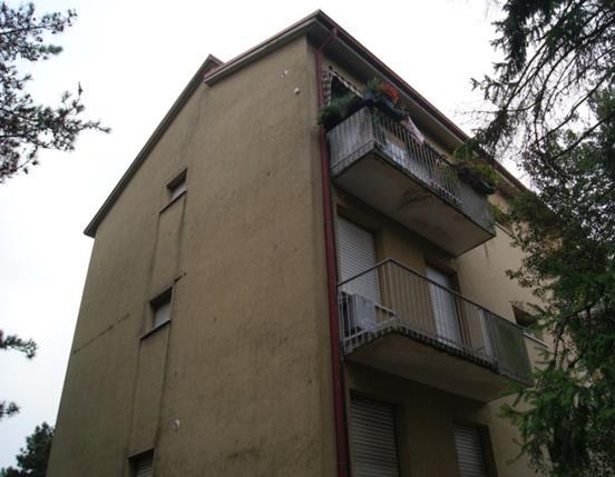 cantine, finestre vano scala) chiusura logge con serramenti scorrevoli sistemazione cemento armato balconi