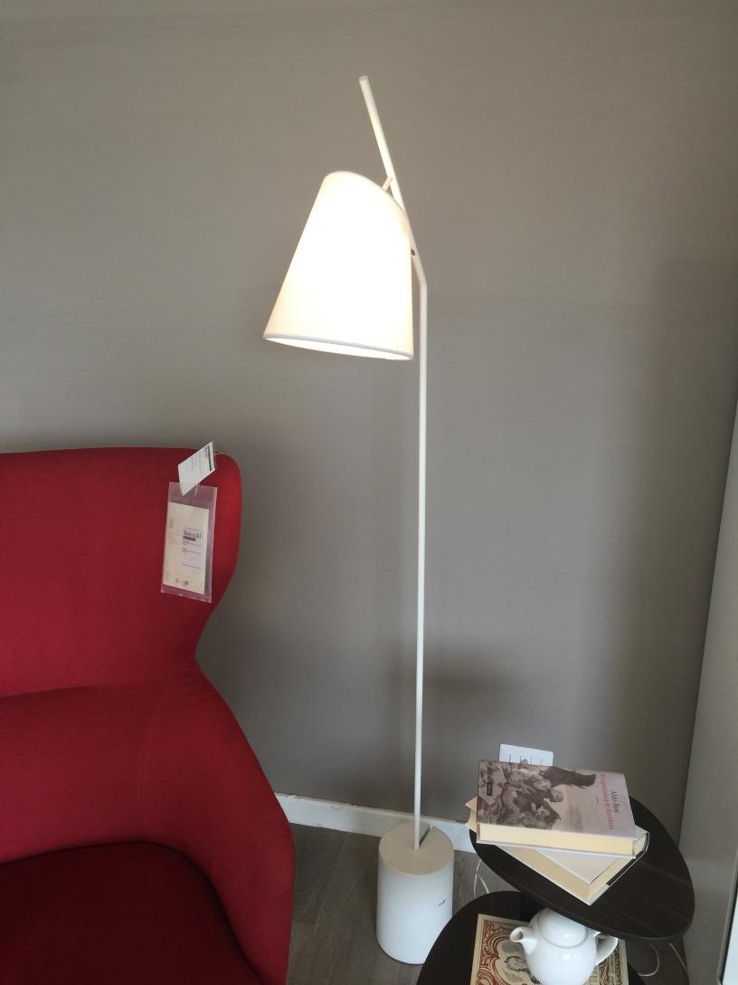 165 Essenza/Colore STRUTTURA ACCIAIO VERNICIATO BIANCO, BASE CEMENTO VERNICIATO BIANCO Prezzo contanti Binacci -40% 495,05 297,03 Fornitore