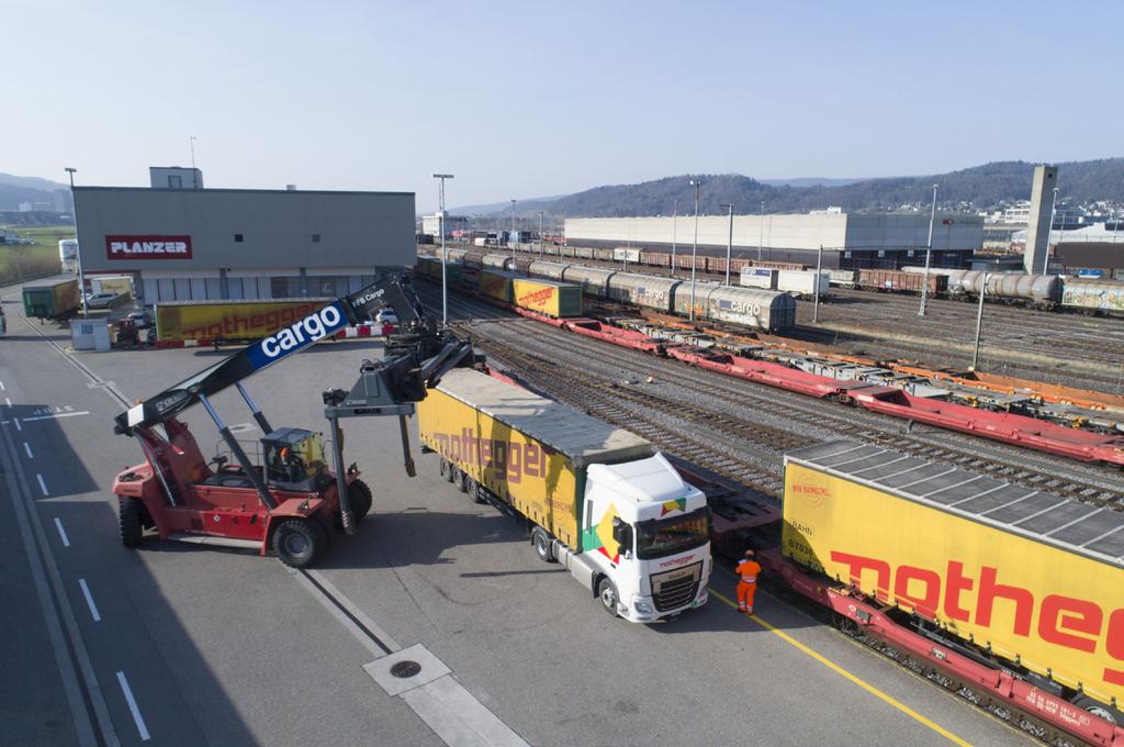 Soluzioni di trasporto per merci importate da Austria e Francia. 4 Il trasportatore austriaco punta sul traffico merci su rotaia.