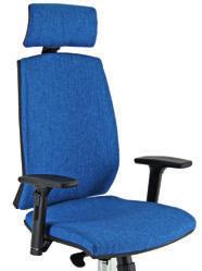 Poggiatesta regolabile. Dimensione sedile 47 x 47 cm; schienale 44 x 82 cm; altezza sedile da 44 a 55 cm; ingombro con braccioli 65 cm; altezza max 138 cm.