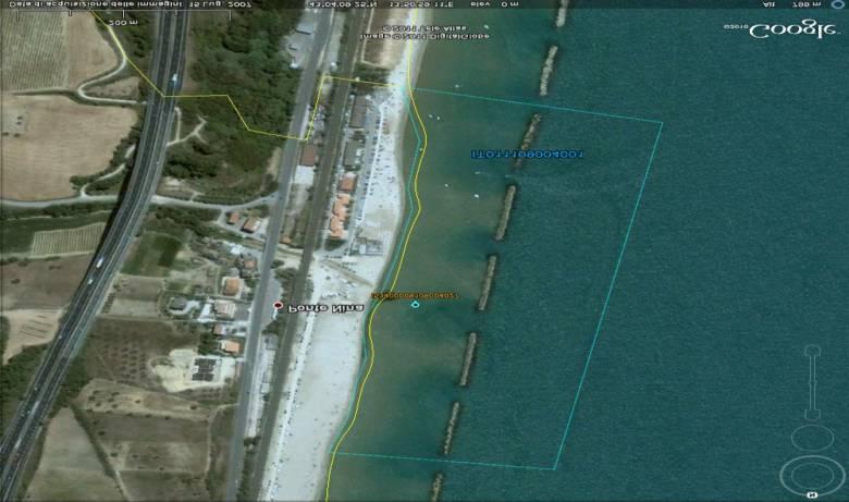 aprile - 30 settembre Frequenza di monitoraggio mensile Stagione balneare 1 maggio - 30 settembre ZZ Spiaggia con sabbia fine con pendenza media del 3% sia della spiaggia emersa che sommersa protetta