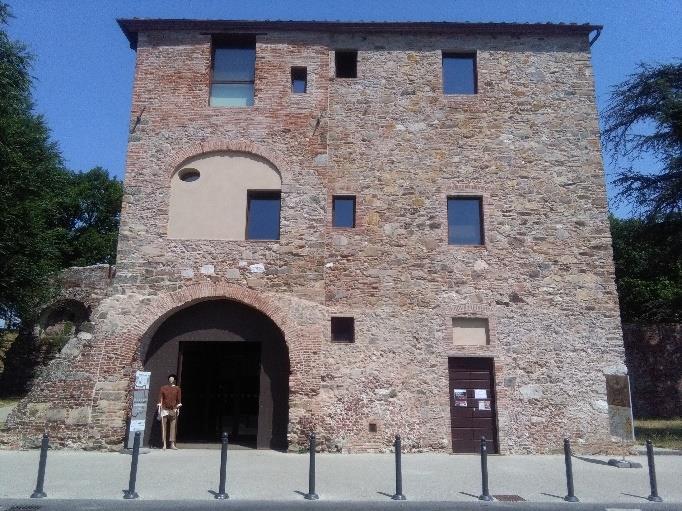 Dopo un lungo periodo di abbandono, un importante restauro ha restituito questo luogo storico alla comunità e ai turisti permettendo, al suo interno, l allestimento del museo.