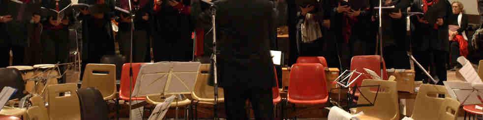 Uno dei primi concerti, con un repertorio ancora limitato, fu il Concerto di Natale 2009, organizzato dalla Circoscrizione V e realizzato nella bella Chiesa di Lucento.
