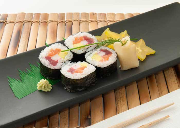 FUTOMAKI Rotolo grande di riso con alga esterna 5 pz 61 62 63 64 FUTO NIDO.