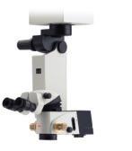 Gli accessori Leica, incluse le telecamere, si adattano senza problemi ai microscopi della serie Leica M620.