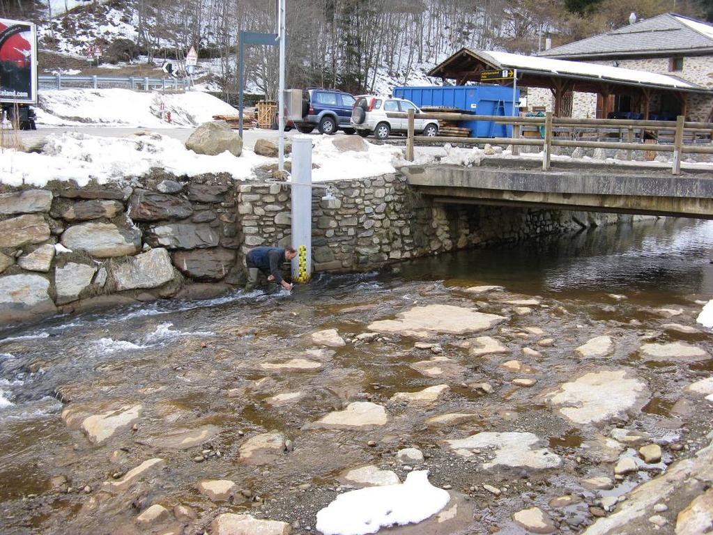 4.1.4 Stazione EC05 - T. Noce di Val del Monte - Cogolo T. Noce di Val del Monte EC05 ora prelievo 15.55 indicativa 350 l/s definizione coincide con la PMA Contra Castra Cusiano S2 - a ca.