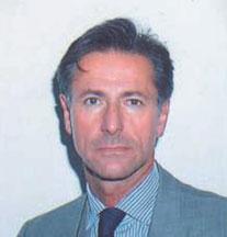 Ha frequentato il Polo Universitario dell Ospedale San Raffaele di Milano ed esercitato attività chirurgica di laser chirurgia e microchirurgia oculare presso il CAMO SpA di Milano, diretto dal Dr.