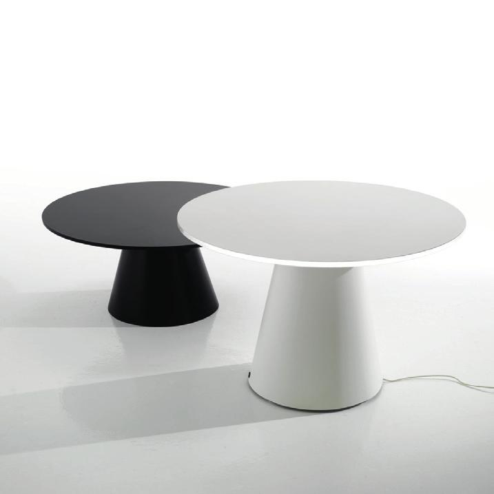 Meneghello Paolelli Associati Set di tavolini con altezza 35 e 50 cm disponibili nelle versioni