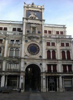 LA TORRE DE L OROLOGIO La Torre de l Orologio si trova nel sestiere di San Marco, nell omonima Piazza.