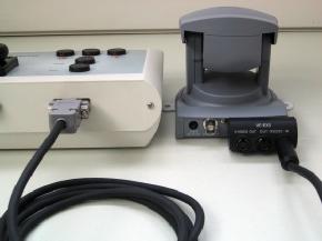 Collegamento Apparato Joynet RS-232 W 4 Preset Controlla 4 telecamere collegate in cascata attraverso la porta seriale Joystyck tipo ad effetto Hall, nessun contatto meccanico Pulsante zoom tele