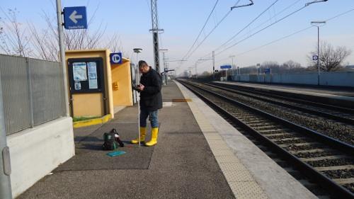 della stazione ferroviaria lato binario 1 San Donnino Lat.