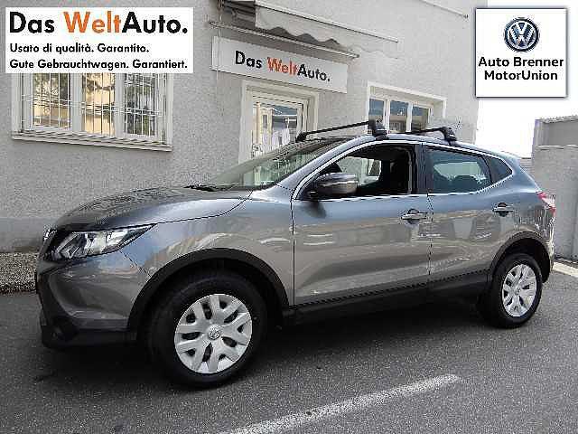 centralizzata, Volante regolabile,,. Vettura esposta nella sede di Bolzano. Prezzo: 7.900,00 ABS, Chiusura centralizzata, Servosterzo Volkswagen Golf 2.0 TDI DSG 5p.