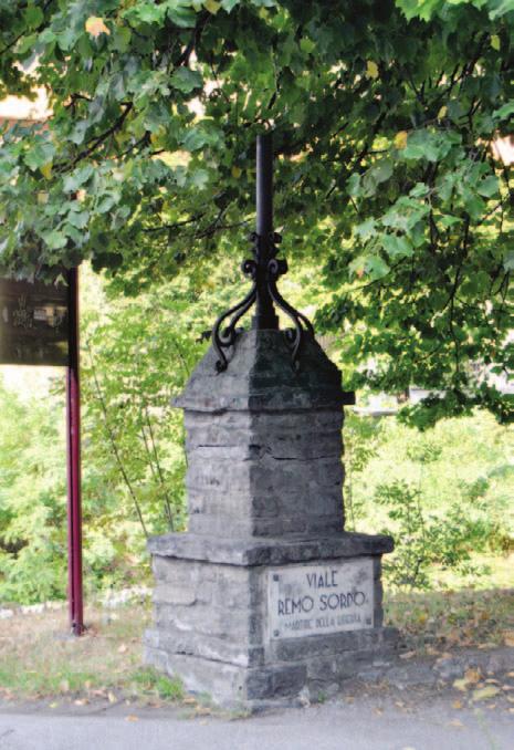 viale che congiunge Canzo ad Asso, dove è posto un cippo con l iscrizione Martire della Libertà.