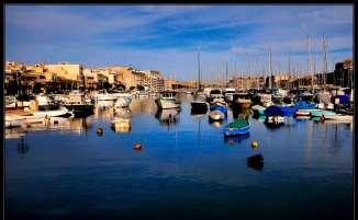 La zona storica conosciuta come le tre Città è composta da Vittoriosa, Cospicua e Senglea e fu il primo nucleo abitato di Malta insieme a Mdina, cioè tutto ciò che