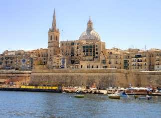 La storia di questa zona è densa di avvenimenti che segnarono i destini dell arcipelago e fu proprio grazie alle fortificazioni che la circondano che i Maltesi