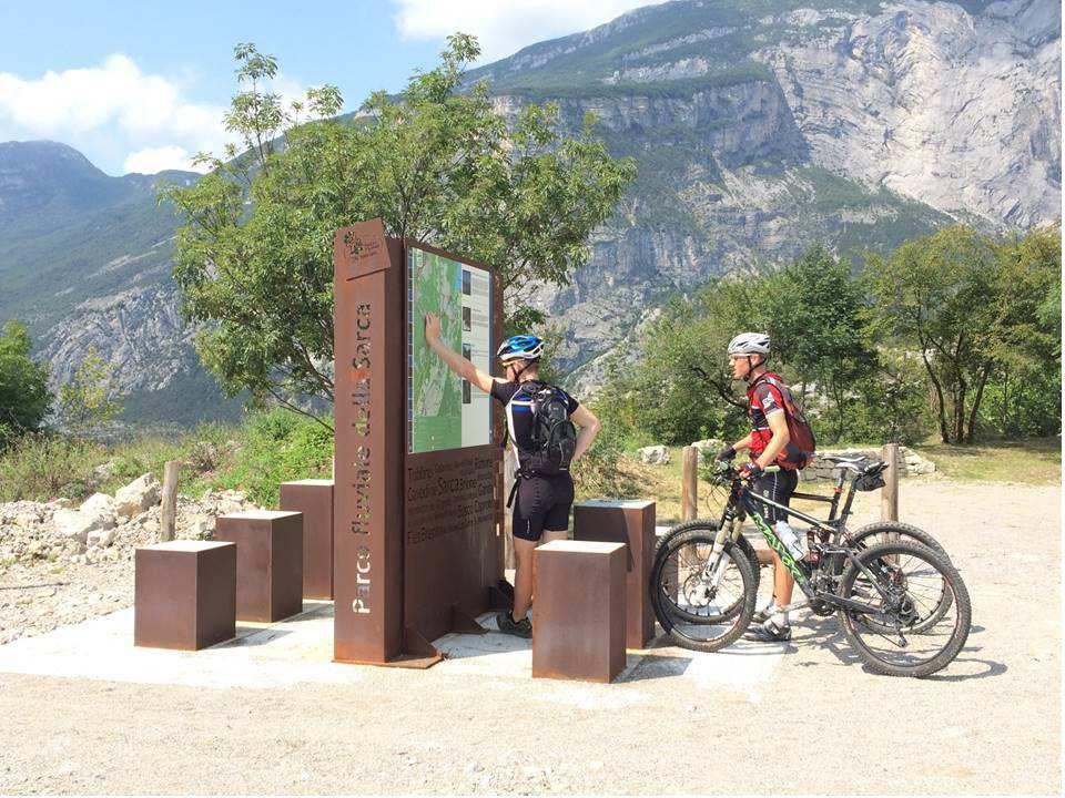 Porte parco e cartellonistica 1.