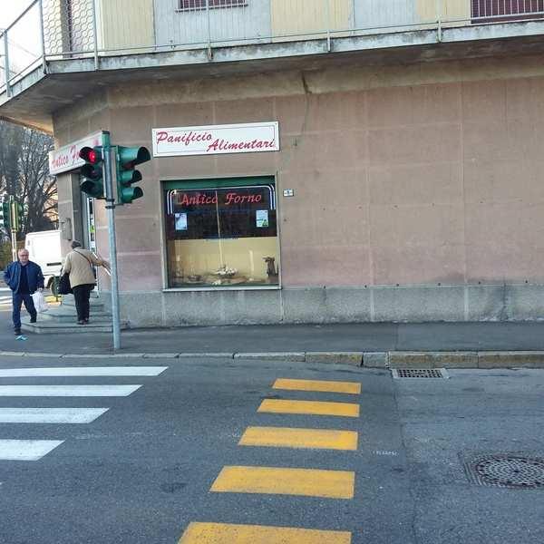 PREMESSA E MOTIVAZIONI DELLA SCELTE PROGETTUALI Il presente progetto prevede il rifacimento della pavimentazione stradale di viale Italia (tratto da via Falcone e Borsellino/rotatoria fino all