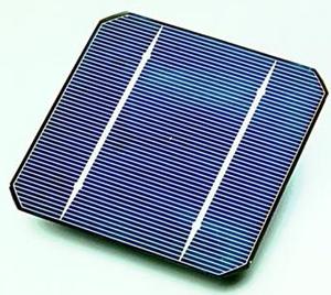 conversione diretta dell energia solare in energia elettrica: pannelli fotovoltaici Modulo fotovoltaico cristallino La cella fotovoltaica utilizza il fenomeno fisico dell interazione dell energia