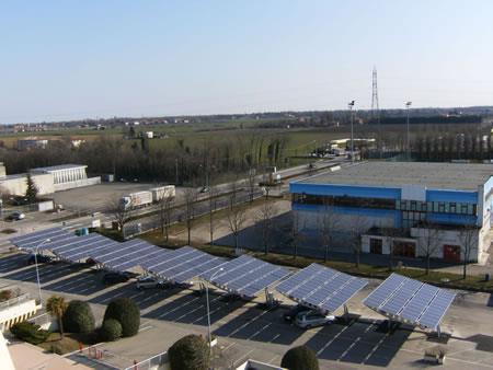 8,1 MW 64,8 mila mq Terziario: 6,6 MW 52,8 mila mq Industriale: 18,6 MW 148,8 mila mq P.