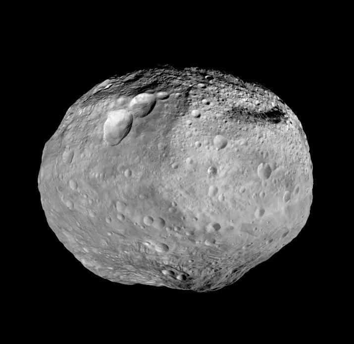 Vesta è il secondo pianetino come massa della fascia di asteroidi, con un diametro medio pari a circa 530 chilometri e una massa stimata pari al 12% di quella dell'intera fascia Le sue dimensioni e