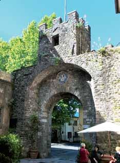 LUOGHI Orientamento Porta Reale il centro storico Le porte di Barga Le porte di ingresso all