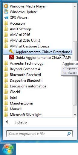 Operazioni per la richiesta di aggiornamento della chiave Lasciare collegata al computer SOLO la chiave hardware di AMV da aggiornare. Eseguire l applicazione AmvLicenze.