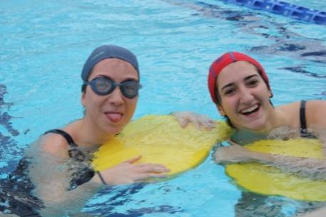 Scuola: Progetto Nuoto 89 studenti di un Liceo Scientifico Partecipanti a 6 Lezioni di nuoto della durata di 45 ciascuna Classi differenti dai 14 anni ai 18