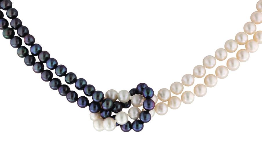COLLANA B36 Filo di perle con inserto centrale perla goccia più