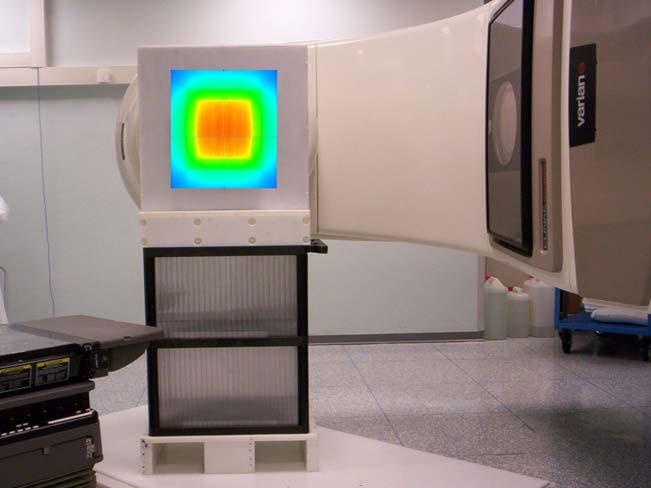 PHONES: a novel approach to BNCT based on photo-neutron production with high energy (18MV-25MV) radiotherapy LINAC.