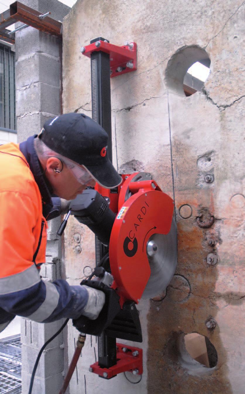 il gravoso utilizzo di cantiere: impiegano lega di alluminio per assicurare una maggiore resistenza e resine plastiche dove necessario a protezione di parti