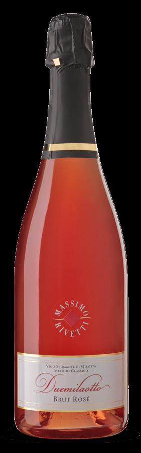 S P U M A N T I METODO CLASSICO ROSÈ Prodotto con Nebbiolo e Pinot Nero nel metodo classico con ri-fermentazione in bottiglia.