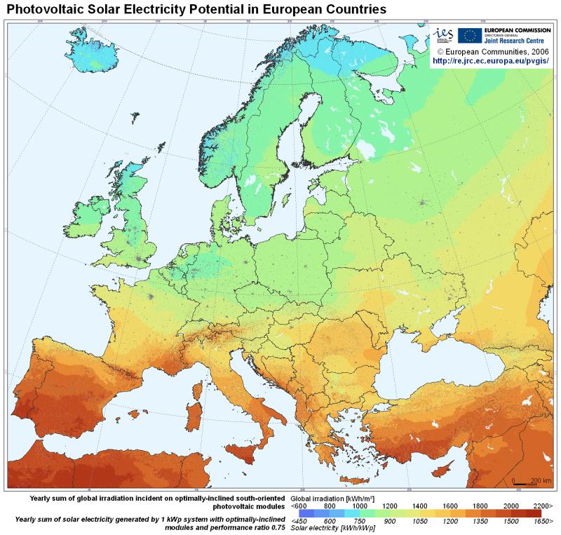 Rendimento medio impianto fotovoltaico: 20% ENERGIA EOLICA PVGIS Comunità europea, 2001-2012