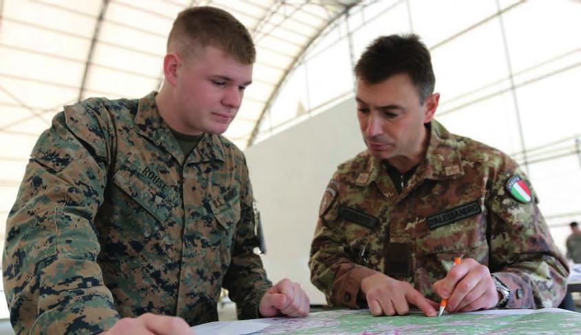 Il Primo Maresciallo Luogotenente Maurizio D Alessandro in una fase della NCO and Enlisted soldiers challenge da lui organizzata nel 2014. CSEL della NATO è il Command Sergeant Major (CSM).