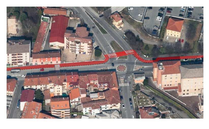 In Via Mantova, tratto prospiciente a Piazza della Croce Rossa fino alla rotatoria di Via dei Cappuccini: da Piazza della Libertà a Via Rialto - da realizzare bidirezionale protetta lungo il lato