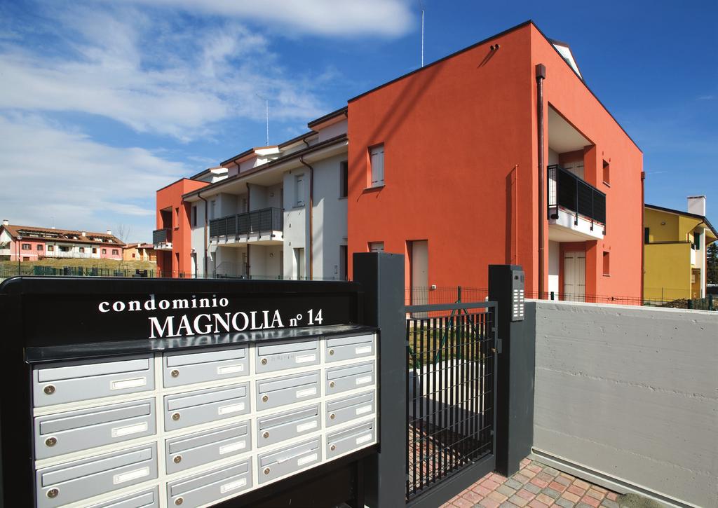 CONDOMINIO MAGNOLIA Il Condominio Magnolia è stato realizzato in una nuova zona residenziale in un contesto tranquillo e