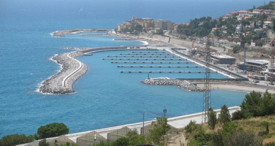 Società Marina di San Lorenzo. Realizzazione di porto turistico nel Comune di San Lorenzo al Mare. Progetto e direzione lavori opere strutturali. An