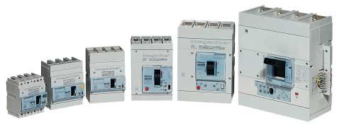 R Caratteristiche generali Gamma interruttori Gli interruttori scatolati previsti per la protezione contro le sovratensioni sono disponibili in due versioni: magnetotermici Sono interruttori