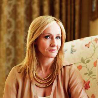 J. K. Rowling J. K. Rowling (Yate, 31 luglio 1965) è l autrice della serie di Harry Potter: i suoi libri hanno venduto oltre 450 milioni di copie nel mondo battendo ogni record, sono stati tradotti