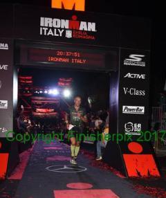 !!! 24/09/2017: Elbaman Il nostro Alberto Tartaglia fermato dal maltempo dopo la frazione di nuoto nella gara di Triathlon Super Lungo dell isola d Elba.