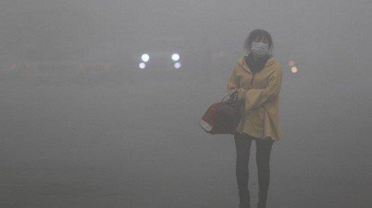 Malattie da inquinamento atmosferico Numerosi studi epidemiologici hanno evidenziato un associazione tra i livelli di inquinanti atmosferici (ossidi di azoto, anidride solforosa, monossido di