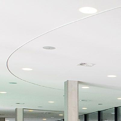 Se la superficie del soffitto è particolarmente vasta, il soffitto ROCKFON Mono Acoustic deve essere installato con un giunto di deformazione.