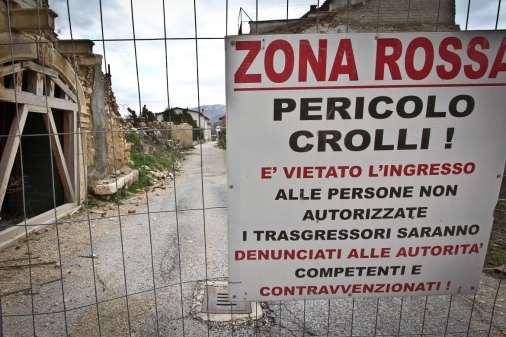 NO FAST Rapida ricognizione da effettuarsi o su singoli edifici o a tappeto su tutti i fabbricati ubicati in aree perimetrate indicate dai