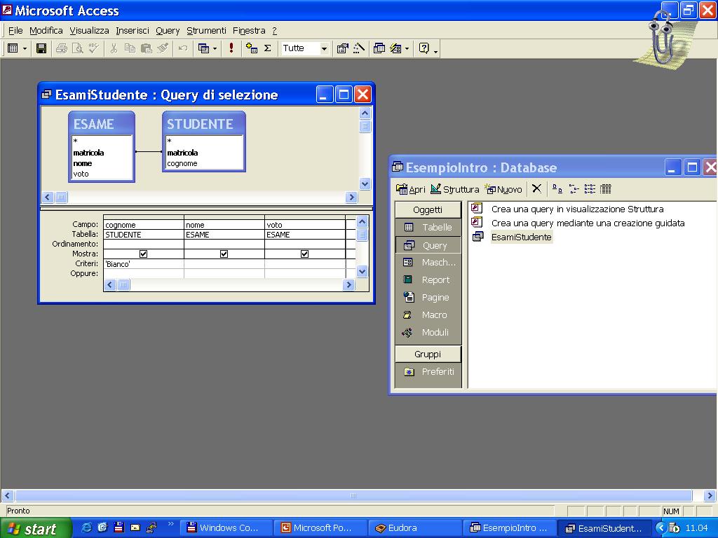 Anche per le interrogazioni si utilizza il linguaggio SQL SELECT COGNOME,NOME,VOTO FROM ESAME,